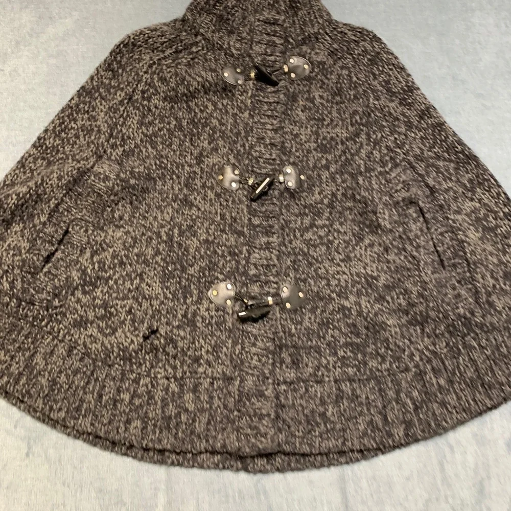 Michael Kors Cape Poncho Sweater Womens M Grey Wool Knit Toggle Button Mock Neck